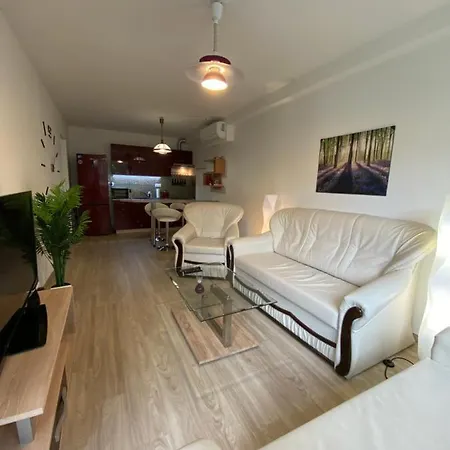 Appartamento Catamaran Apartman Siófok